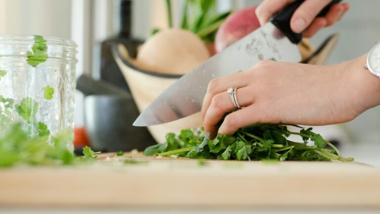 Natural Herbs to Cure Indigestion – Do They Work?